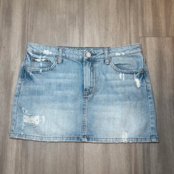 American Eagle Outfitters Vintage Light Blue Distressed Mini Skirt - Picture 1 of 3